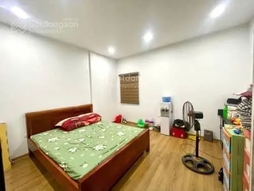 Cần tiền bán nhà tôi giảm chào nửa tỷ DT 41/45m 4 tầng MT 4.2m ô tô đỗ cửa Phương Mai Đống Đa