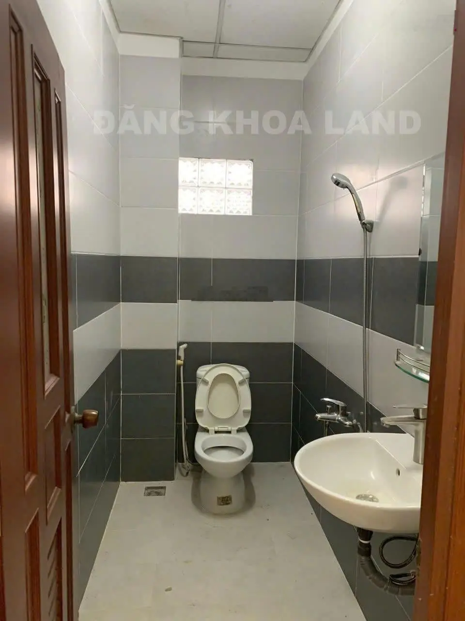 Giá chỉ 7 tỷ cho căn nhà 3 lầu tọa lạc tại Đường Số 11, Trường Thọ, Thủ Đức, với diện tích 120 m2