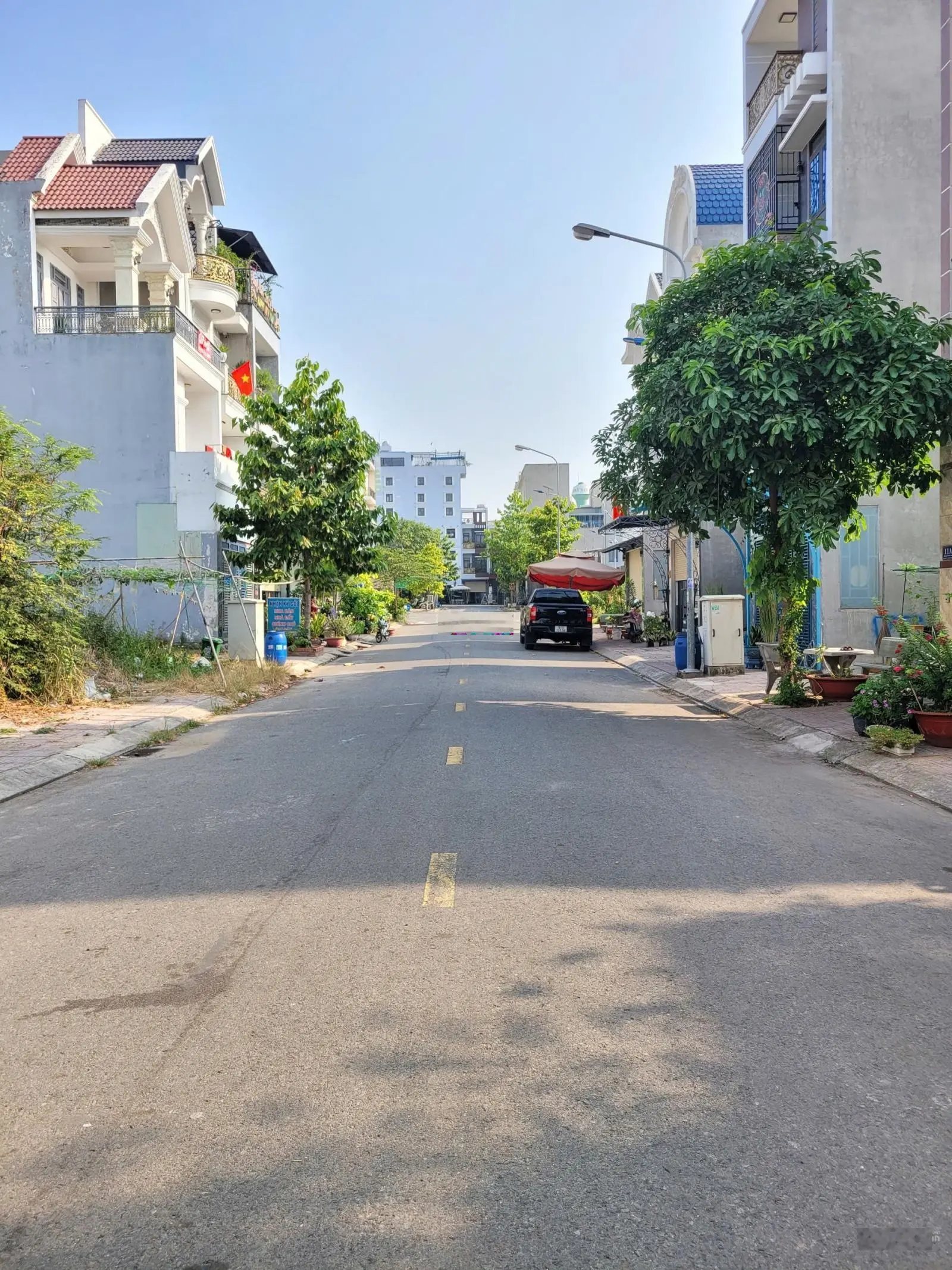 Nhà gần Sài Gòn: 4,75 tỷ, nhà 1 trệt 2 lầu KDC cạnh làng Đại Học Quốc Gia TP. HCM