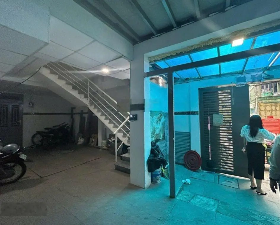 Bán dãy trọ 13 phòng, ngay trường Đại Học Maketing Q7, 100m2, 5T nhỉnh 7 tỷ, gọi ngay: 0938827657