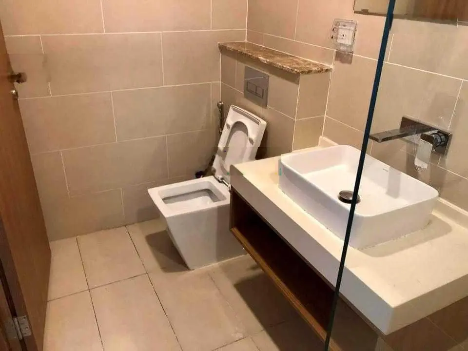 Cần bán lại căn hộ 88m2, hướng Đông Nam, view Bitexco, nội thất mới đẹp. Xem nhà ngay 0918 141 ***