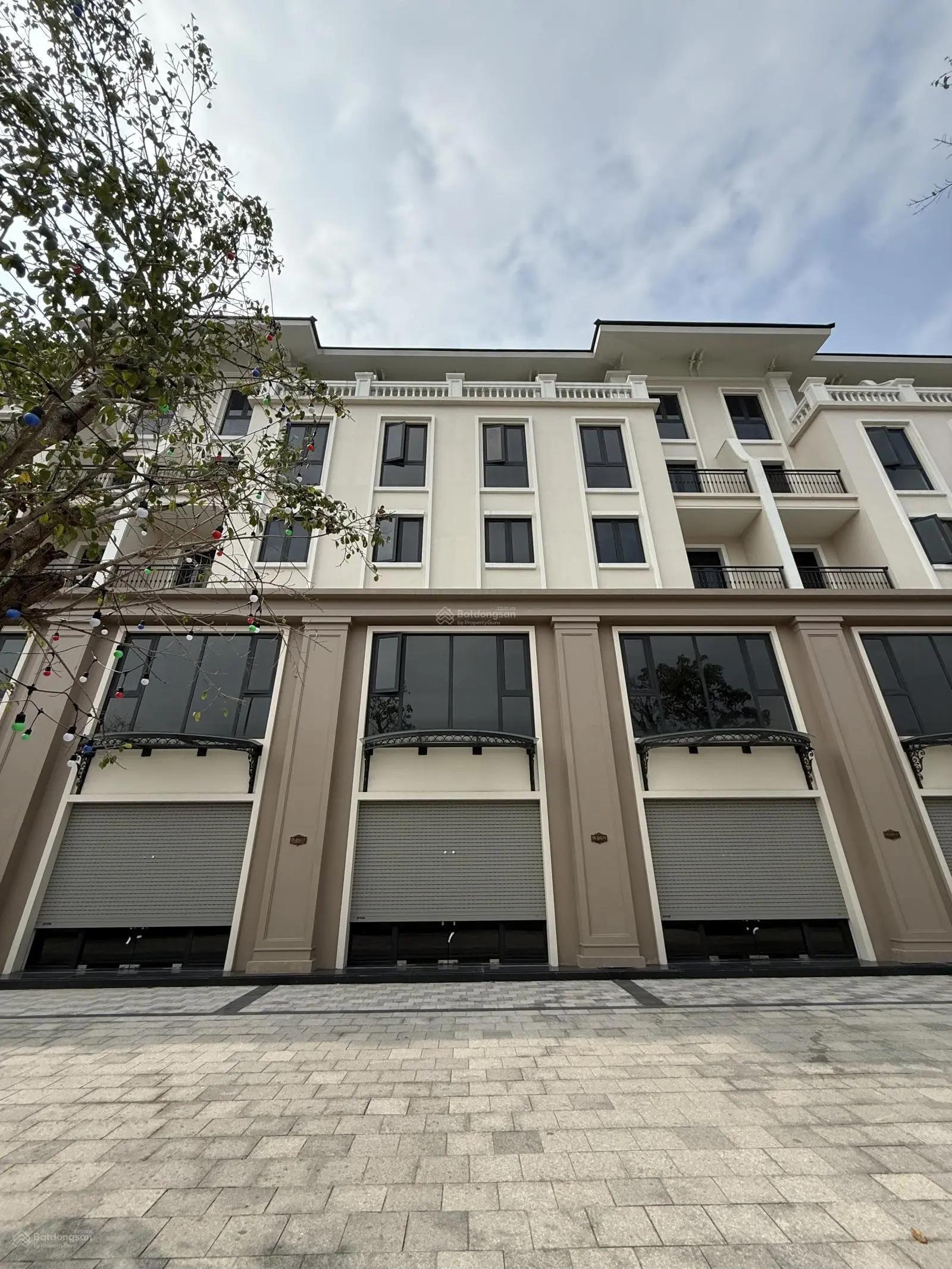 Chủ ngộp bank cần bán, phân khu thời đại cạnh chung cư masteri. chỉ nhỉnh 8tỷ.