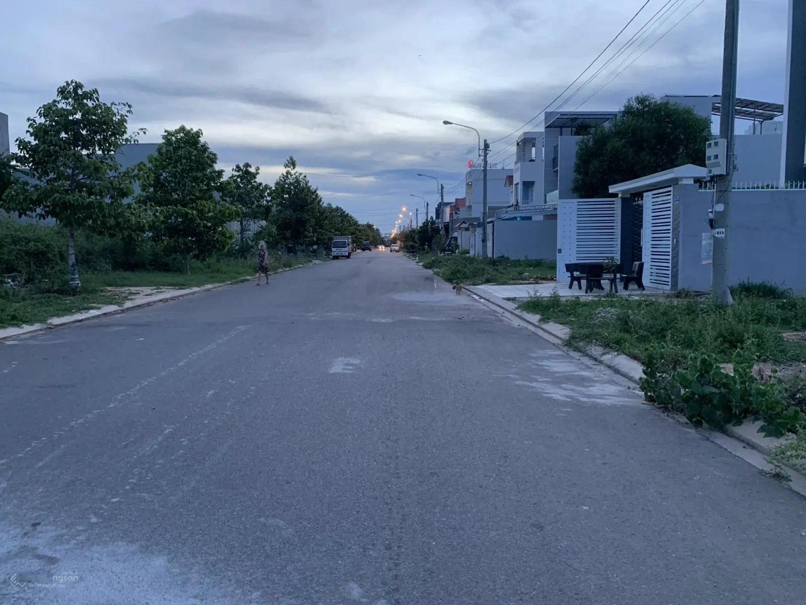 Ngộp - cần bán 100m2 thổ cư - MTKD Đào Duy Tùng - TP Phan Thiết giá ngộp - mã lô C2/34