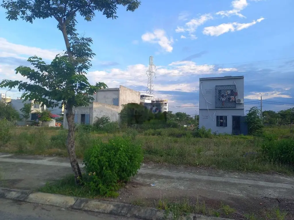 Bán đất KDT Hòa Quý, thông trục Minh Mạng chỉ 100m, giá Tố.t