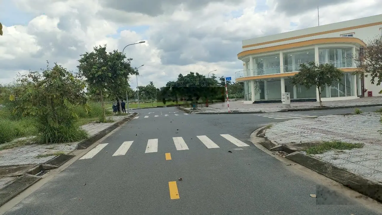 Bán nhà 1 trệt 1 lầu trung tâm thương mại thị trấn Trảng Bom Đồng Nai