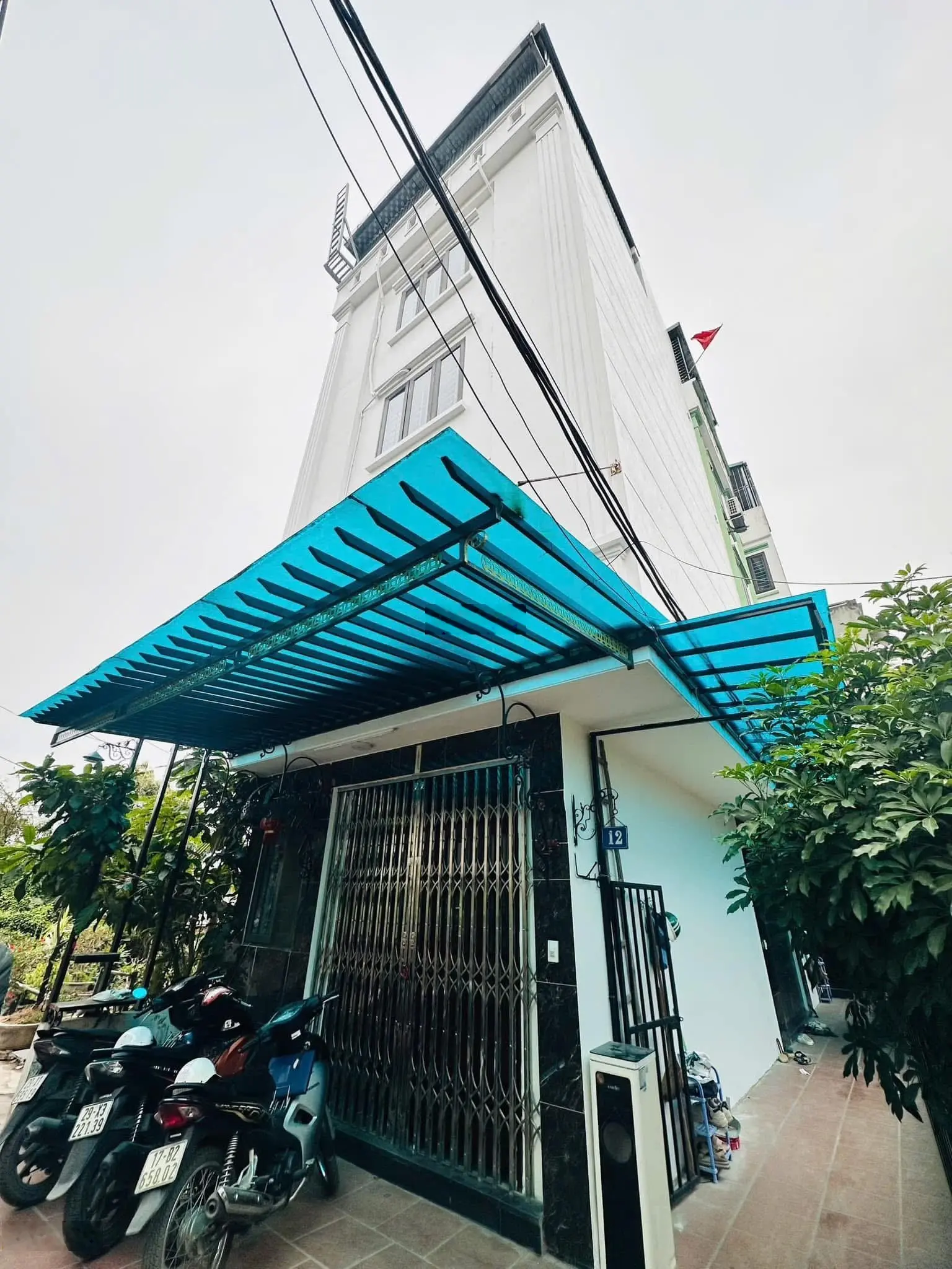 Bán nhà xuân phương - nam từ liêm lô góc 5 tầng gần phố full nội thất giá 5.8 tỷ