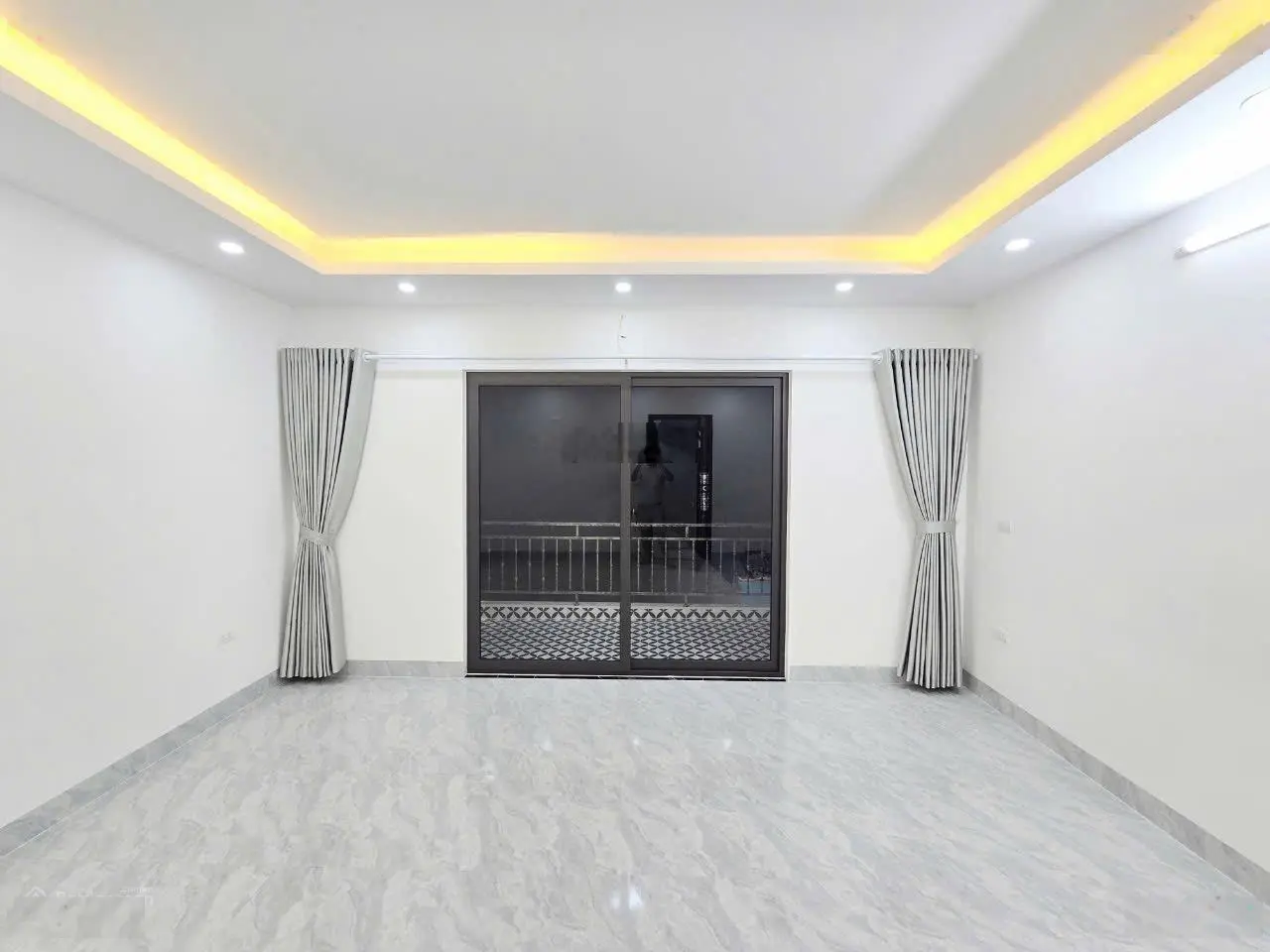 Chính chủ gửi bán.căn nhà tại thọ am liên ninh 40m2.4tầng mặt tiền 5m. giá 4,4 tỉ