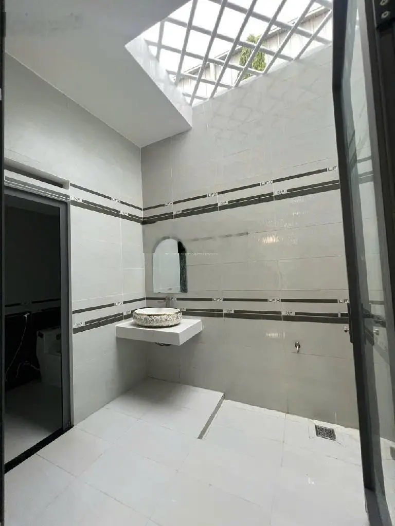 Bán nhà đường số 1, 80m2, 4x20m, 4 Tầng, 5PN, 5WC, đường ô tô 6m thông, nhà mới ful nội thất