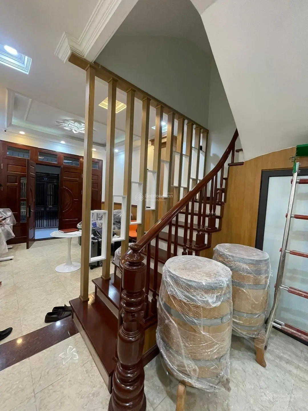 Bán nhà phố Hàm Nghi, 35m2 x 5 tầng mặt tiền 3,5 mét, 30m ra phố. Giá 8,5 tỷ