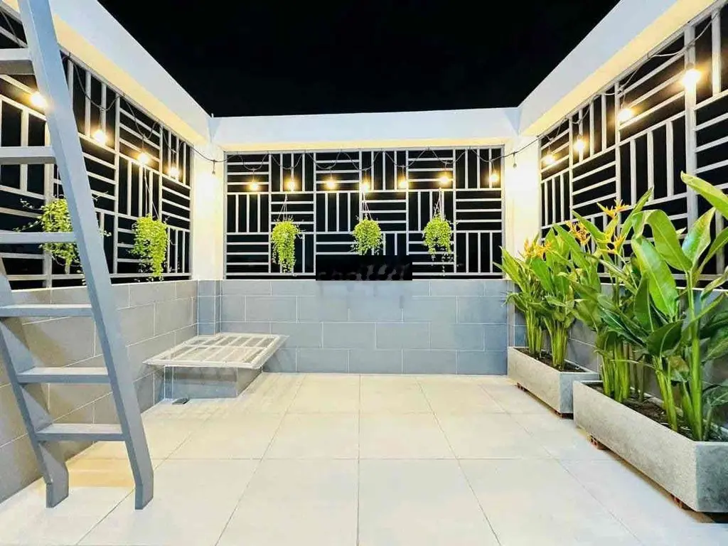 4 tầng hxh 1 trục 4pn 5wc 4x14m Bùi Quang Là P12 Gv
