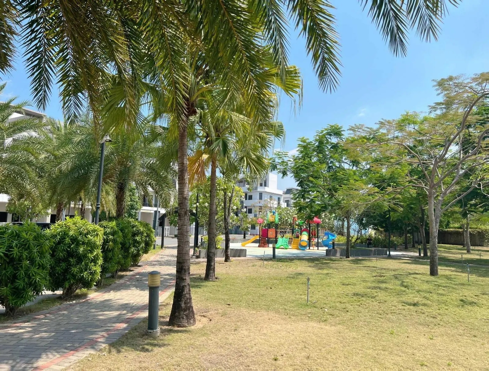 Chính chủ cần bán căn B1-04 The Pearl Riverside - DTXD 218m2 - 1 trệt, 2 lầu, sân thượng - SHR