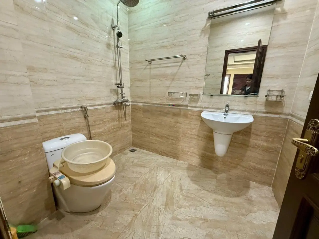 Chính chủ bán nhà Phố TRƯƠNG ĐỊNH- Ô TÔ vào nhà-DT 71m2 -Mặt tiền 4,5m-Giá 11 tỷ 990 triệu