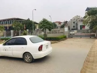 Chính chủ bán nhà 4T 4PN DT rộng 56m2 có sân ngay Nhà Văn Hóa Mậu Lương Kiến Hưng Hà Đông. Giá 4tỷ9