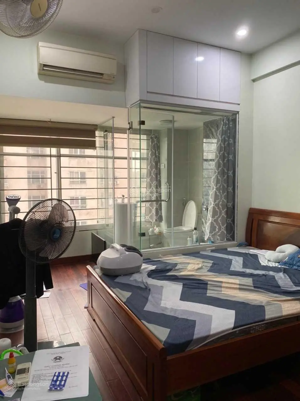 Chính chủ bán căn 3 phòng ngủ 90m2 giá hơn 4 tỷ. Nội thất đẹp