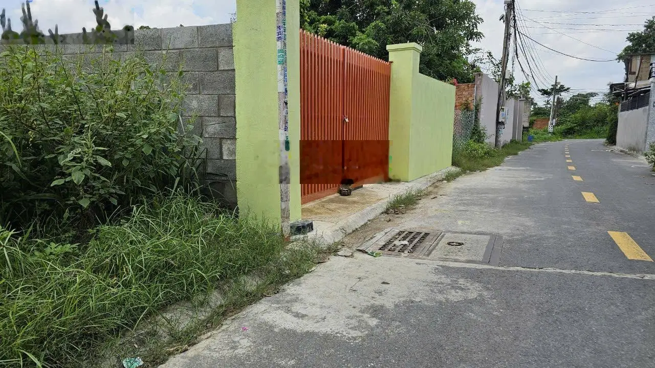 Chính chủ bán rẻ lô đất xây biệt thự ngay công viên suối Lồ Ồ.