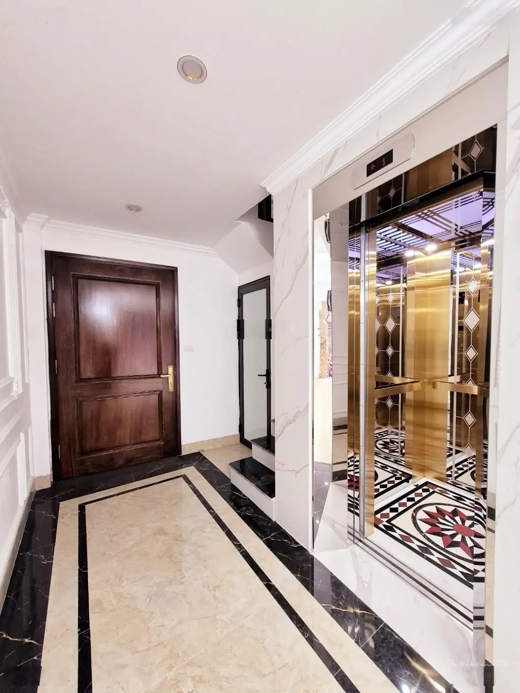 Siêu Toà Văn phòng Đống Đa - Cầu Giấy 90m2 *8 tầng thang máy, ô tô phân lô, ở đẳng cấp, giá 26 tỷ