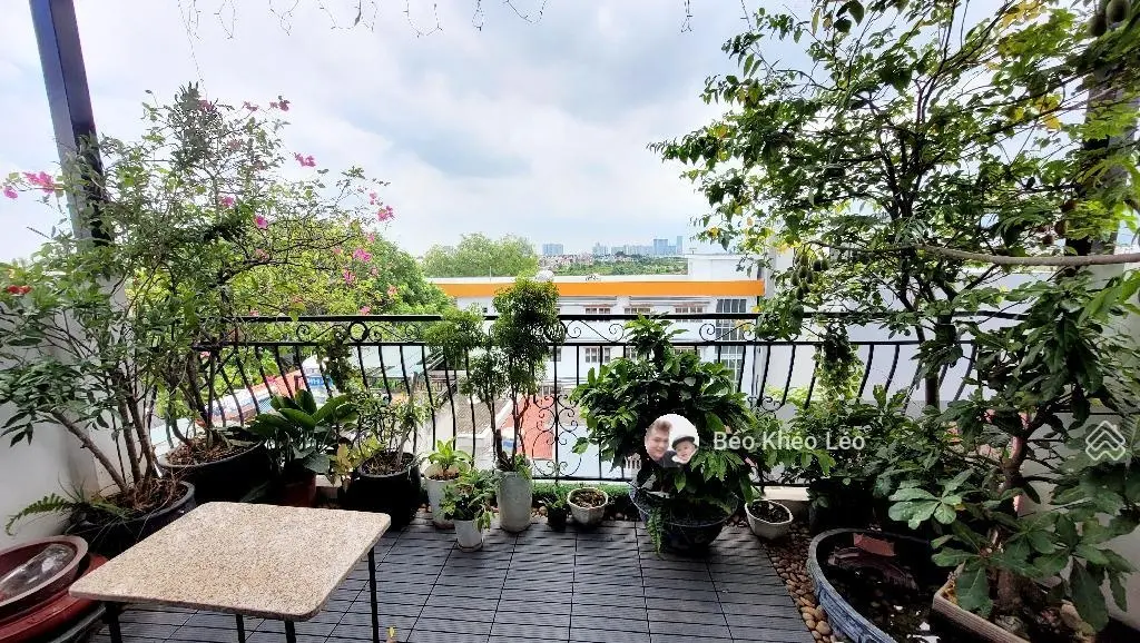 Chính chủ bán nhà Nguyễn Văn Cừ, chào 8tỷ 666tr 40m2 6 tầng, thang máy, ngõ ô tô thông Lh0843125777