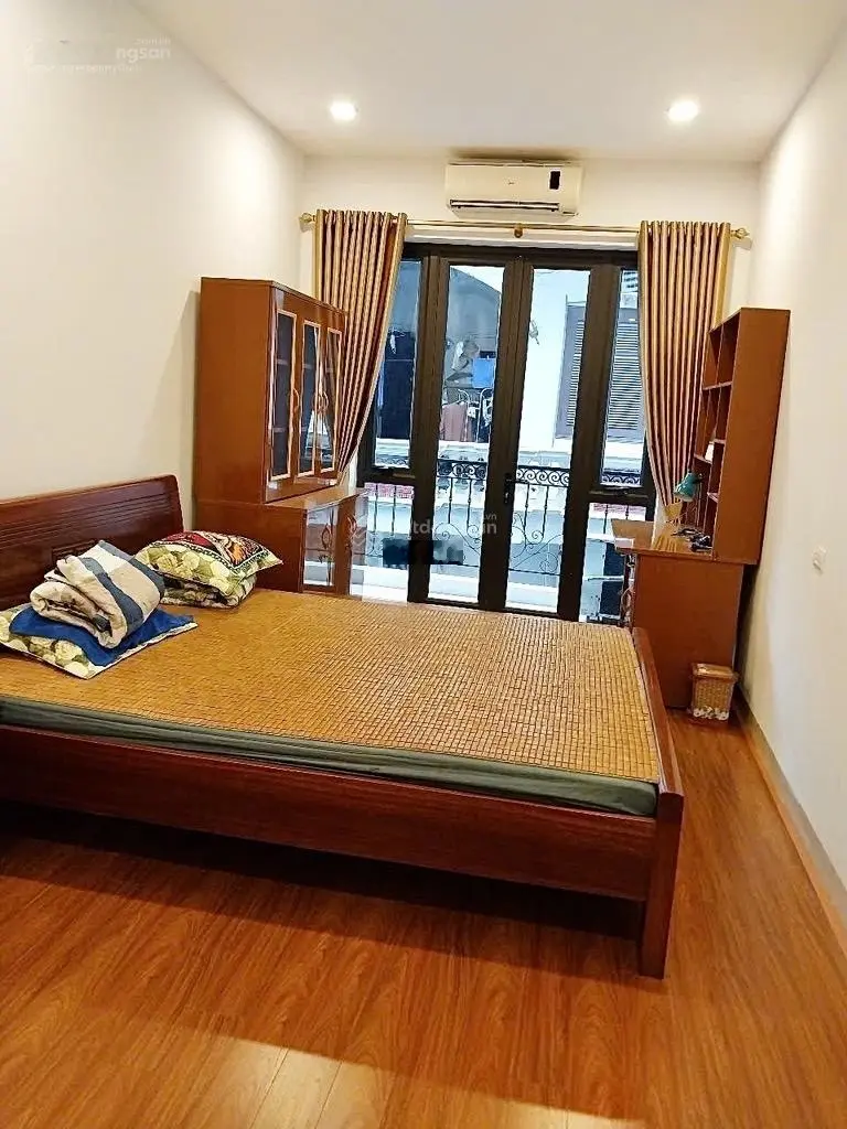 Bán nhà phố Đội Nhân Ba Đình 45m2 5 tầng 3.5m MT giá 16.2 tỷ