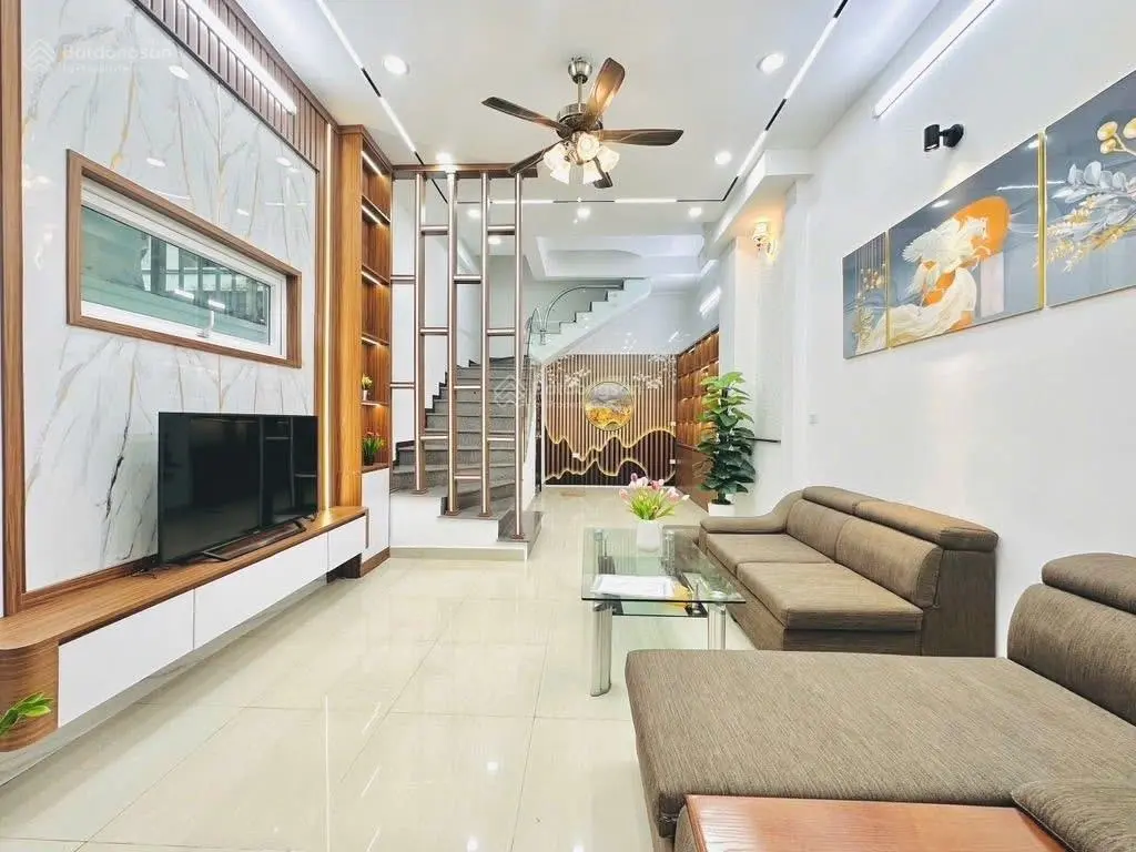 BÁN NHÀ ĐẸP - HUỲNH CUNG, THANH TRÌ Vị trí siêu đẹp 4x tỷ