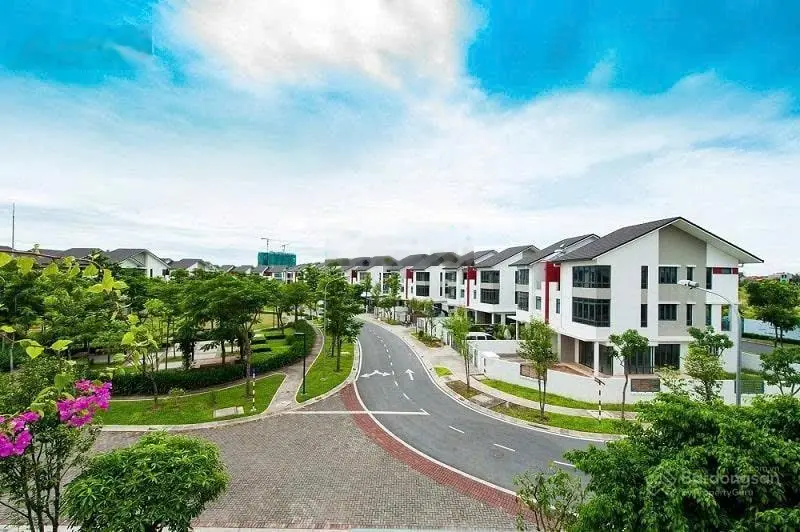 Bán biệt thự Liền Kề Khu đô thị Gamuda Gardens Hoàng Mai 236m2, 3 tầng, mặt tiền 8m. Dân trí cao