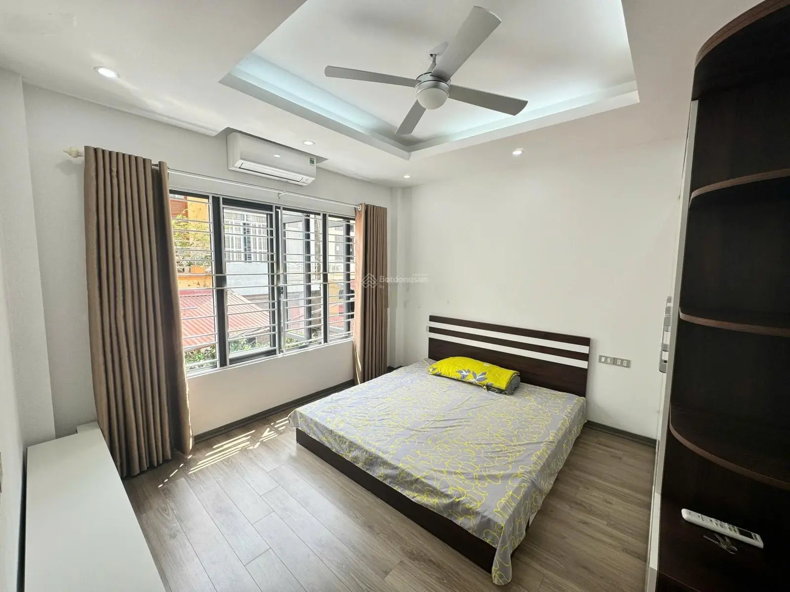 Bán nhà Ngọc Thụy 3 thoáng 40m2 xây 5 tầng dân xây đẹp tỉ mỉ với 6 phòng ngủ chỉ có 5.8 tỷ