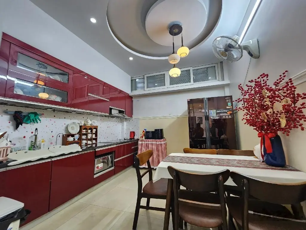 Nhà đẹp An Xá - Ba Đình - Tặng full nội thất - cách ô tô, mặt phố 50m - 2 mặt thoáng trước sau