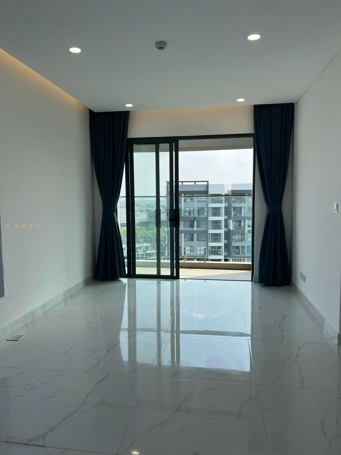GIẢM SỐC! Bán nhanh Diamond Alnata 2PN-2WC (88,8m2) view đại lộ chỉ 4,2 tỷ