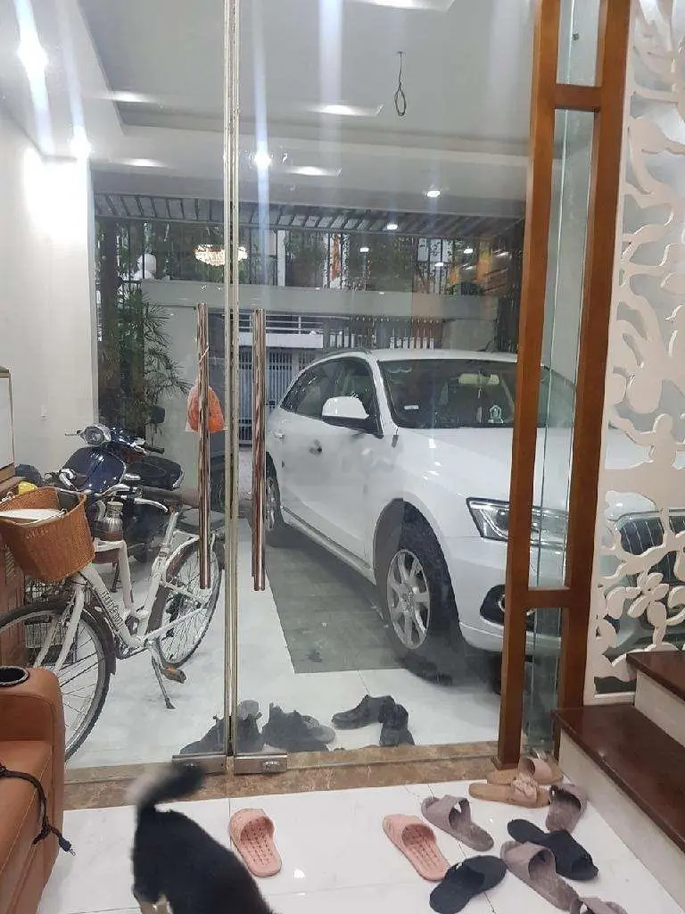 Bán nhà khu đô thị Ao Sào quận Hoàng Mai. Nhà đẹp ô tô trong nhà