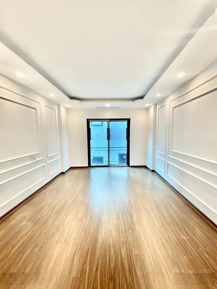 Chỉ 3.9 tỷ sở hữu ngay ngôi nhà 5 tầng đẹp long lanh, Vân Canh, gần trường C1, C2, chợ, ô tô đỗ cửa