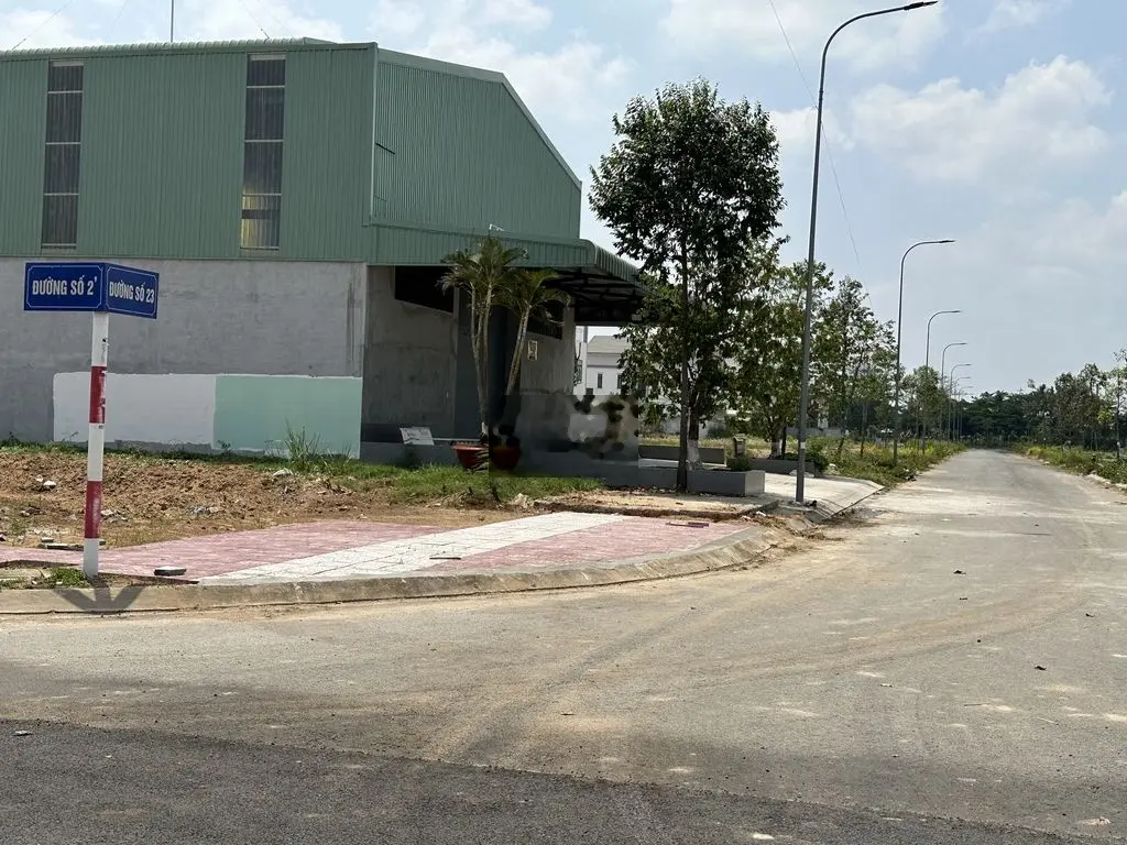 Khu dân cư 586: Nền biệt thự 400m2 sổ hồng gần sông Hậu