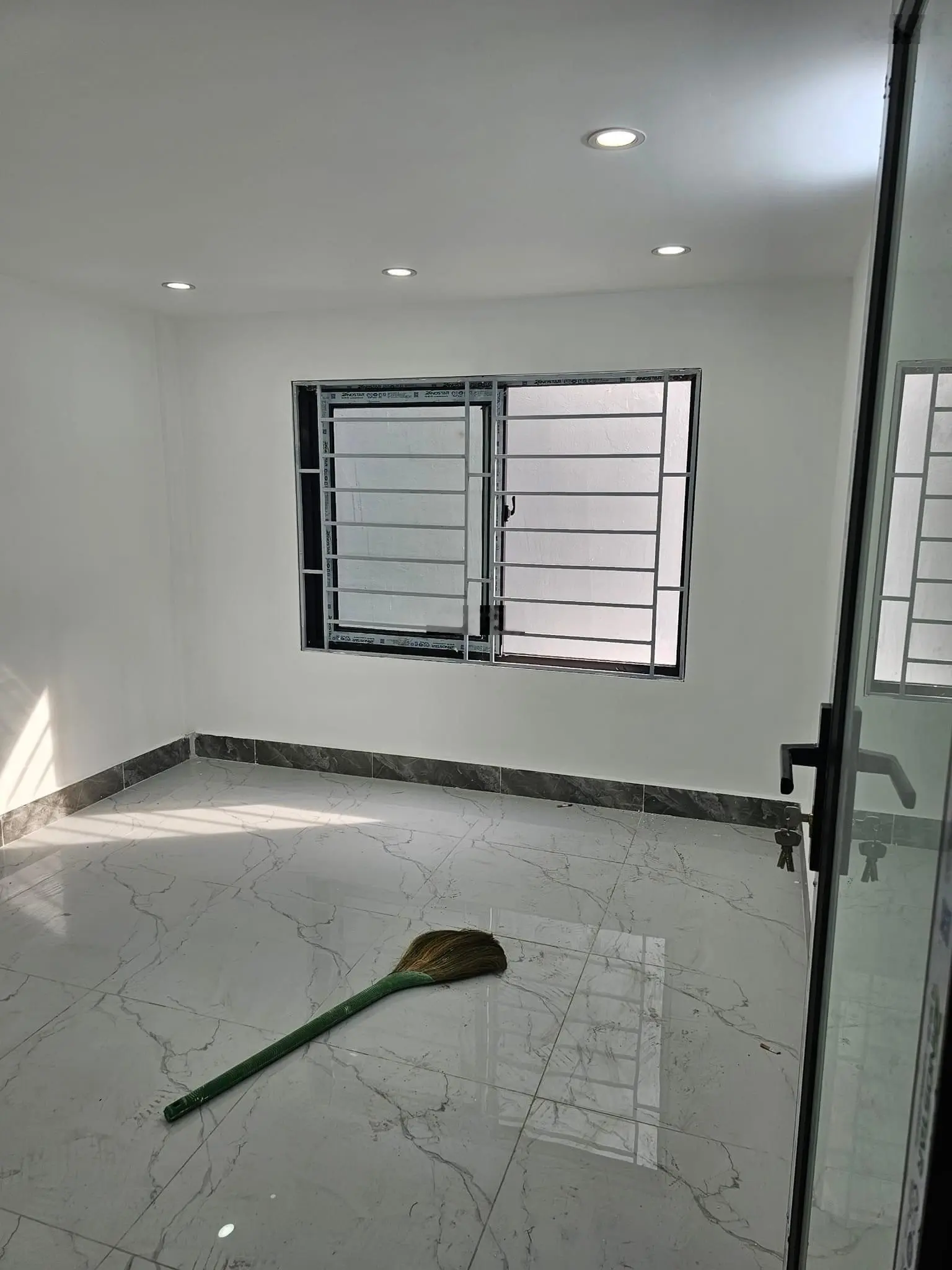 KIM LIÊN! Hiếm nhà mới bán, full nội thất, 10m ra mặt phố, ở ngay. 35m*4T