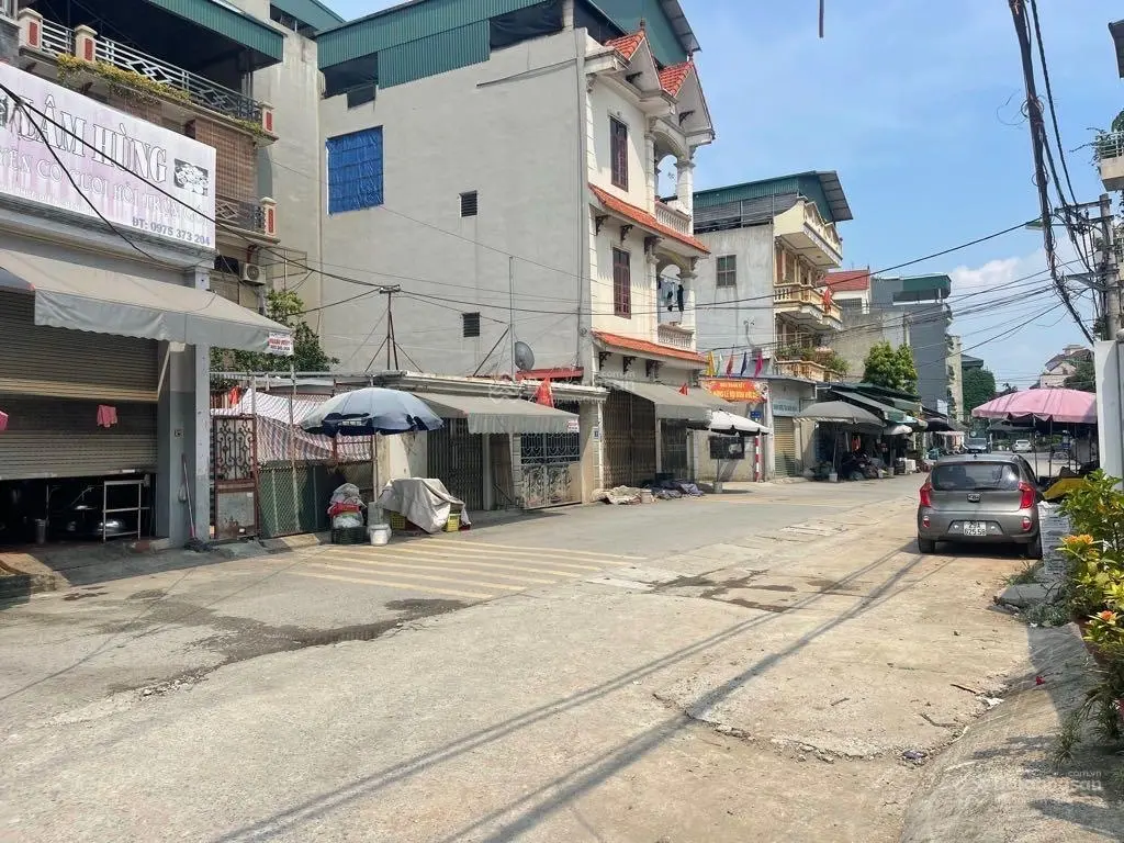 Bán nhanh mảnh đất Mặt Chợ Đức Diễn 70m2, Trước nhà 4 Ô tô tránh, Giá: nhỉnh 13 tỷ, Lh 0968 371 ***