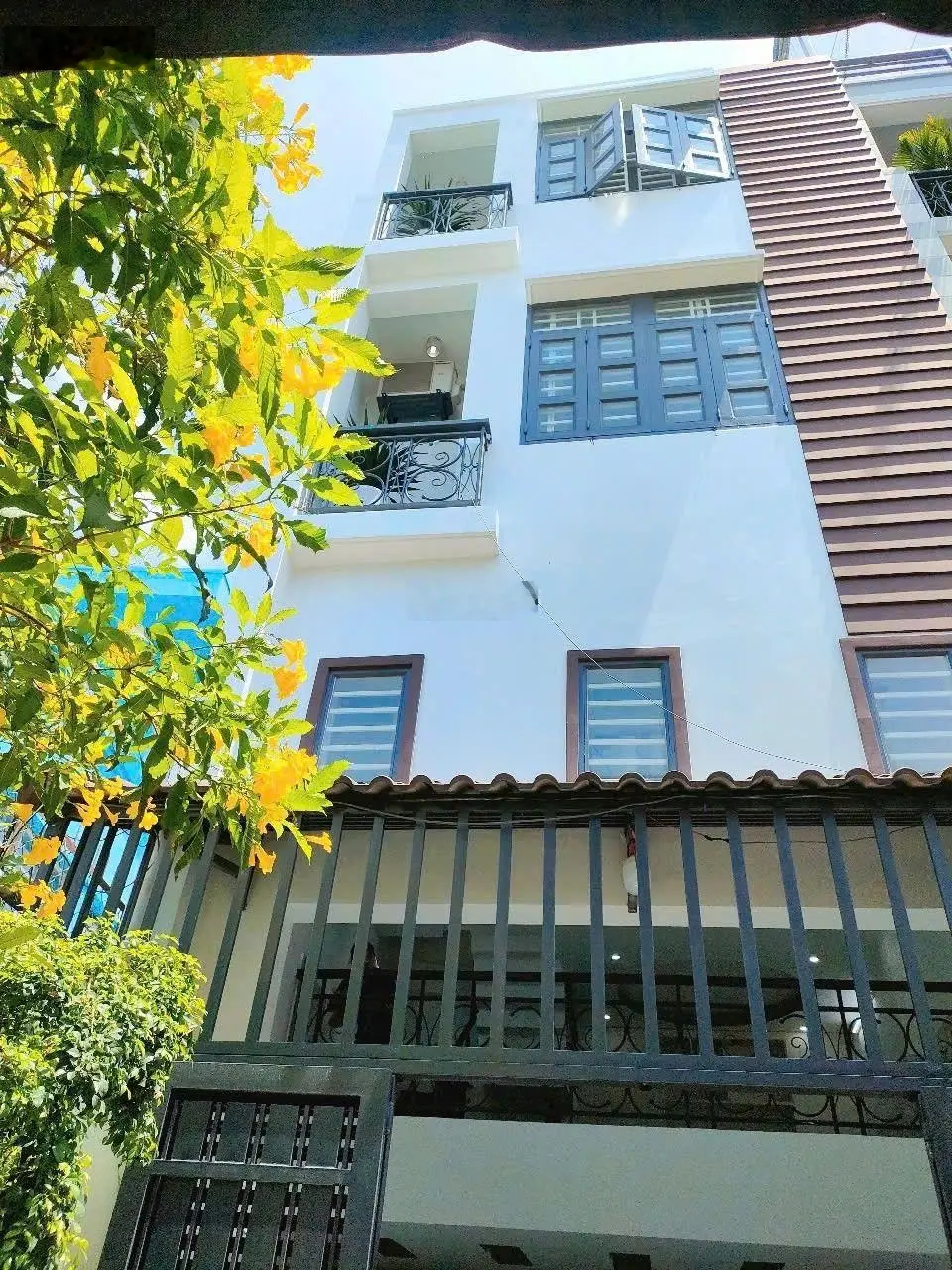 Nhà 4 tầng 44.8m2 ôtô ngủ trong nhà, ngay nhà thiếu nhi quận, chỉ 5.86 tỷ