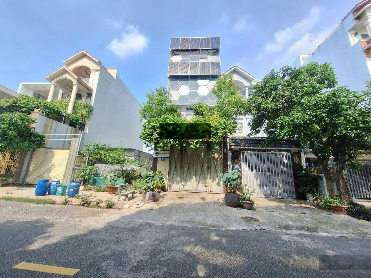 Nhà 1 trệt 3 lầu khu trung tâm hành chính, P. Dĩ An, Tp. Dĩ An