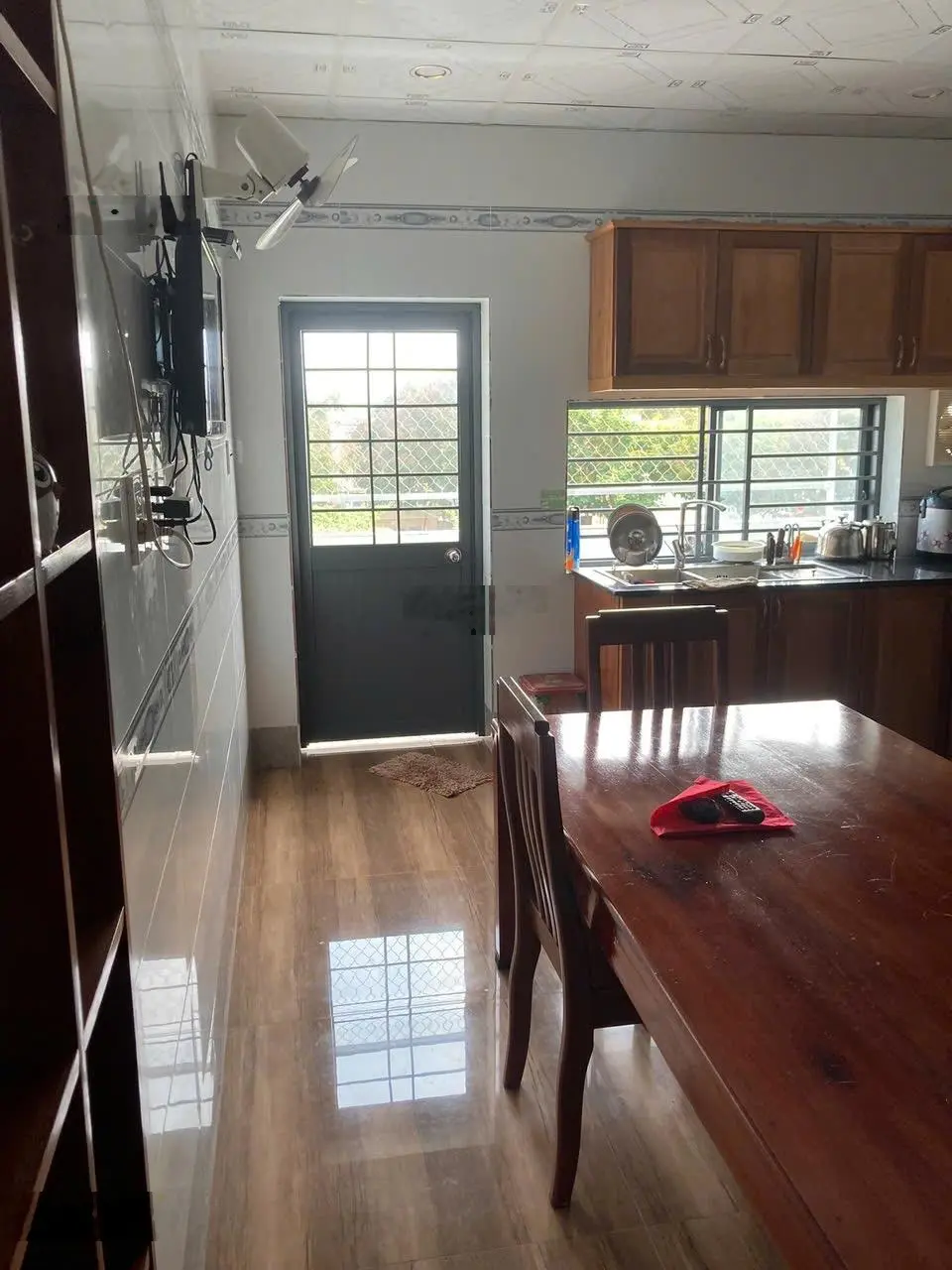Bán nhà 1 trệt 2 lầu đường đặng nguyên cẩn, p. long toàn, tp. bà rịa. giá 6.6 tỷ.