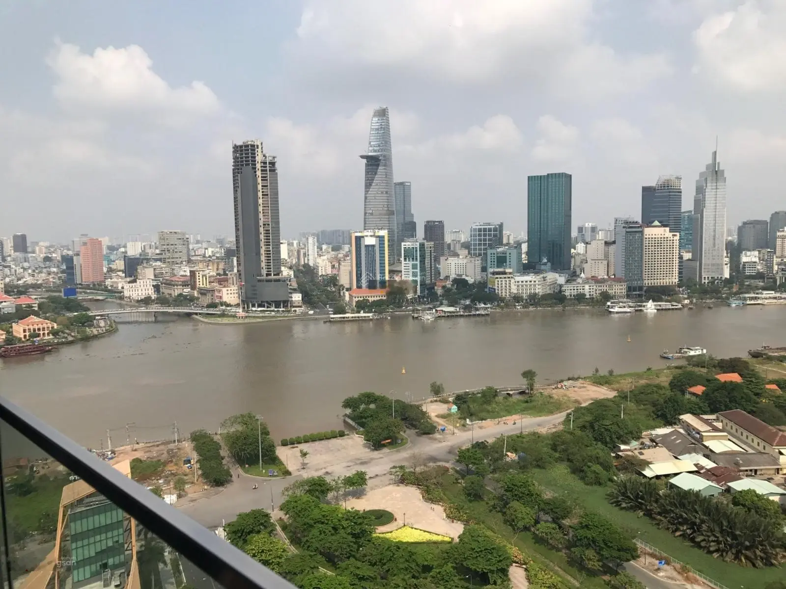 Siêu hot 1 phòng ngủ 64m2 view sông Quận 1 giá chỉ 8,5 tỷ all in, LH: 0708 899 *** Hoàng Phú