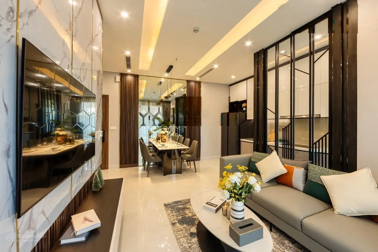 Bán gấp căn hộ chung cư Newton Phú Nhuận. 31m2 offictel NTCB. Giá: 2 tỷ 5. LH: 0961 663 ***