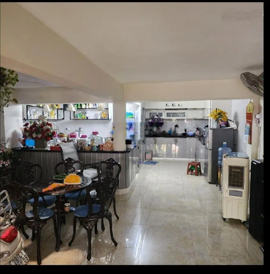 Bán nhà mặt phố Nghi Tàm, kinh doanh đỉnh, 90m2, mặt tiền khủng, thoáng sau, 28.5 tỷ