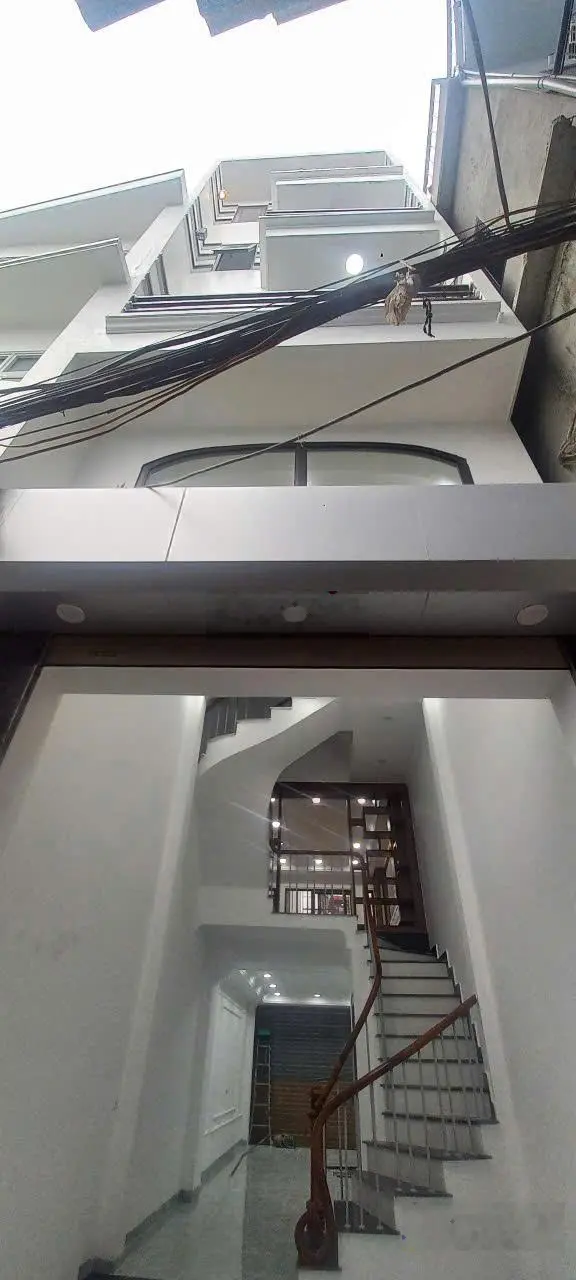 Thôn Ngọc Hồi, Thanh Trì diện tích: 52.5m2, mặt tiền 3.35m, 4 tầng, giá 6.4 tỷ