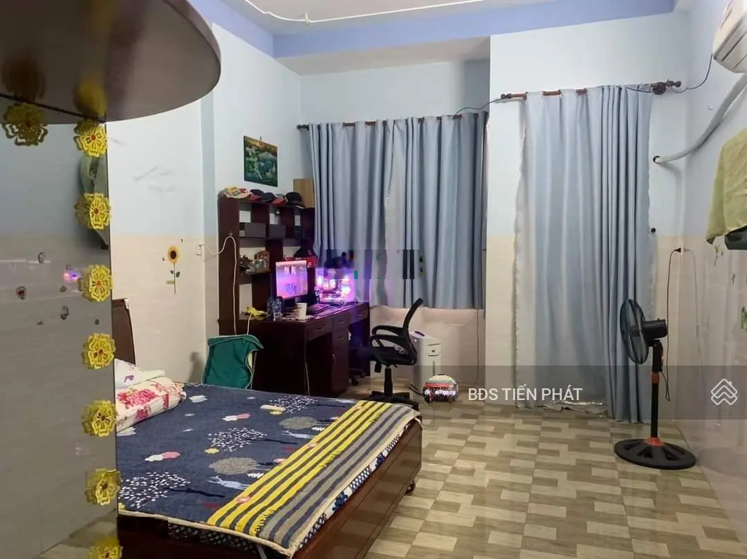 Nhà bán 350/ Lê Văn Quới, P.BHHA, Q.BT. DT: (4x17)m, đúc 1 trệt 2 lầu, ST, 4PN, 4WC. Giá 6.5 tỷ TL