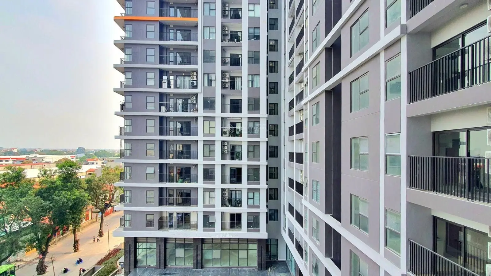 Chính chủ gửi bán căn 73m2 chung cư Bình Minh Garden.Đã làm nội thất, vào ở trước Tết 2025.Có vay