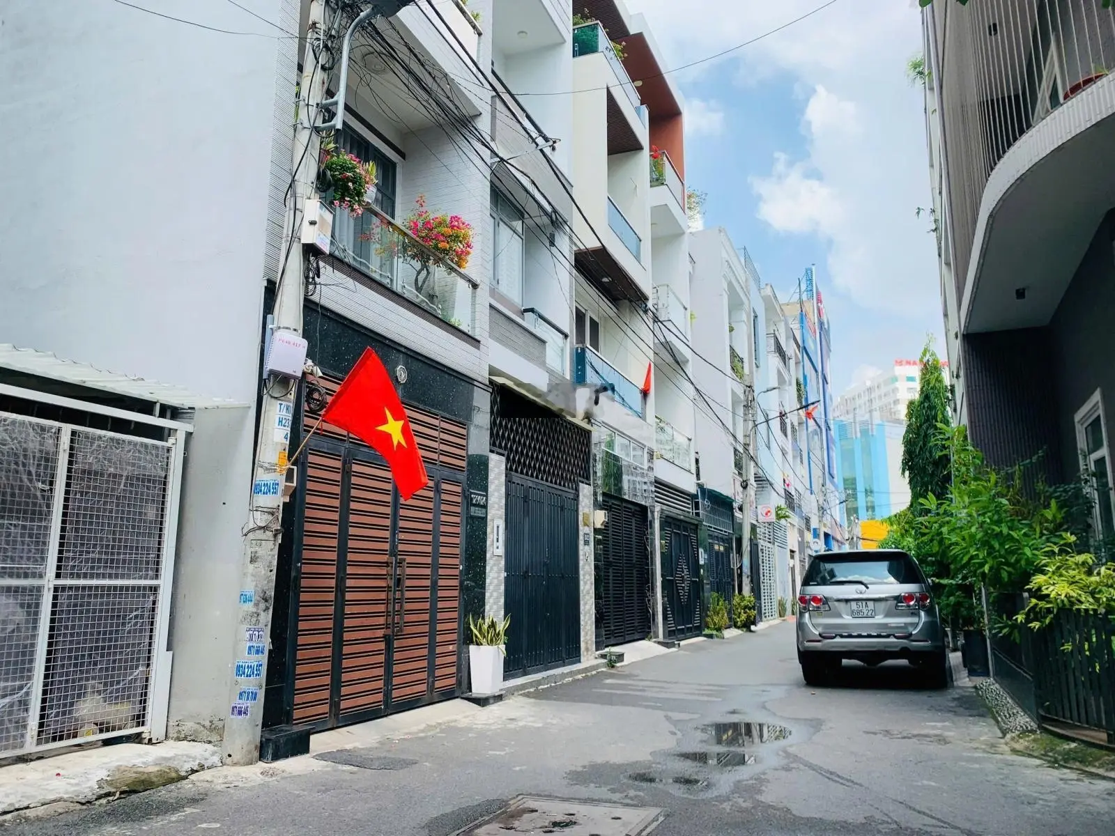 Gấp Bán Nhà Cấp 4 _ 55M2 _ Hẻm Xe Tải Quay Đầu _ Ngay Ủy Ban Phường Linh Trung _ Chỉ 4,9 Tỷ ( TL )
