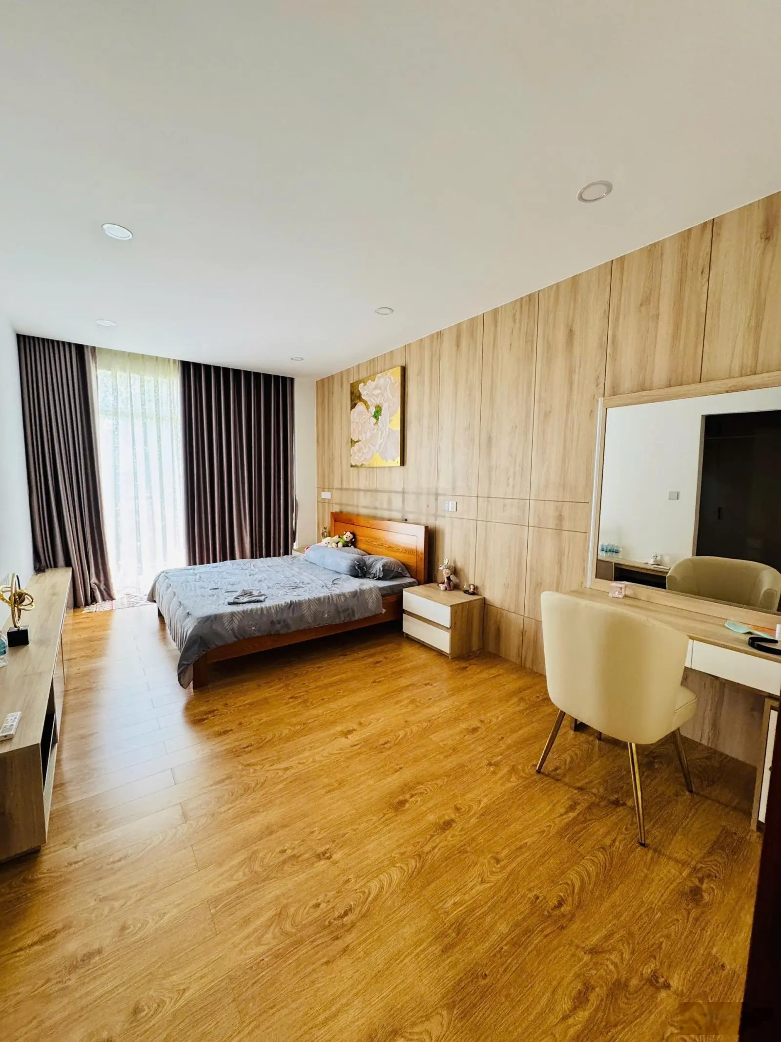 Bán căn đối diện hồ bơi gói 8 Capella Nha Trang, nội thất đẹp chỉ 7.2 tỷ (Rẻ nhất thị trường)