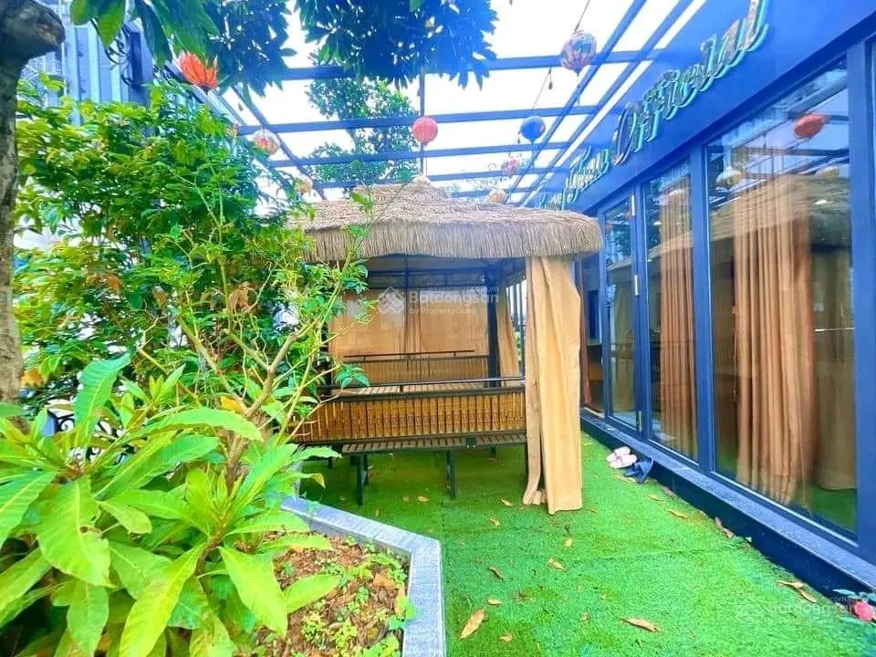 Bán mặt phố - Nguyễn Đình Chiểu - Hai bà trưng oto định doanh vỉa hè thang máy 7 tầng Víp