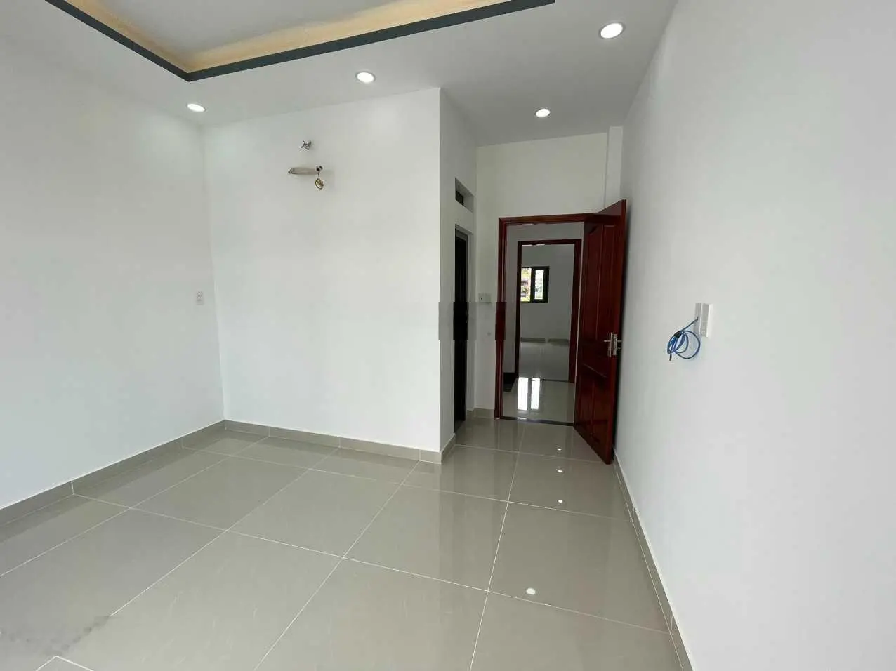 Bán nhà Âu Dương Lân, gần cầu Chữ Y, 68m2, ngang 4m, 4 tầng BTCT, hẻm sạch thoáng, chỉ 6 tỷ 660