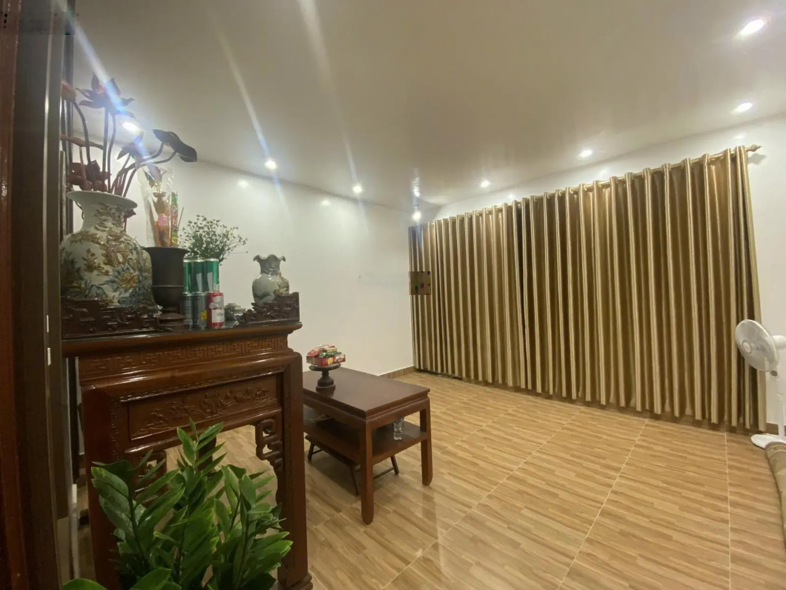 Bán căn nhà 4tầng cực đẹp tuyến 2 đường Võ Nguyên Giáp DT 85m2 ngang 5m có vỉa hè rộng rãi giá 9 tỷ