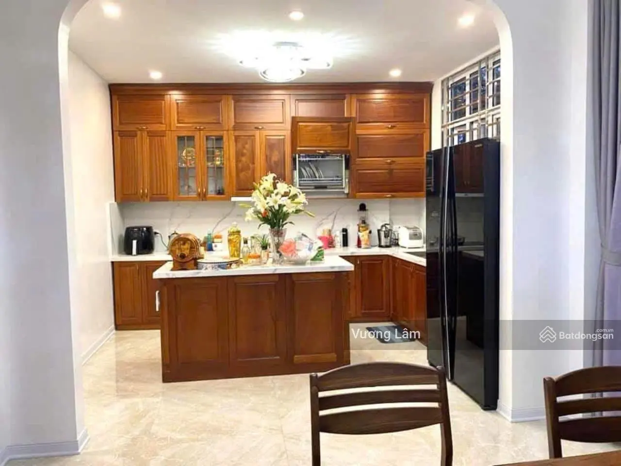Bán nhà Thái Thịnh - ngõ nông, 10m oto - dân xây khung cột, full nội thất ở ngay - 39m2 5T 8,6 tỷ