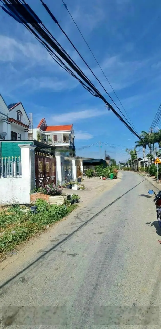 Chủ đang bệnh nặng cần bán gấp lô đất khu vực TT Vĩnh Hưng, gần chợ Bàu Sậy, SHR công chứng ngay