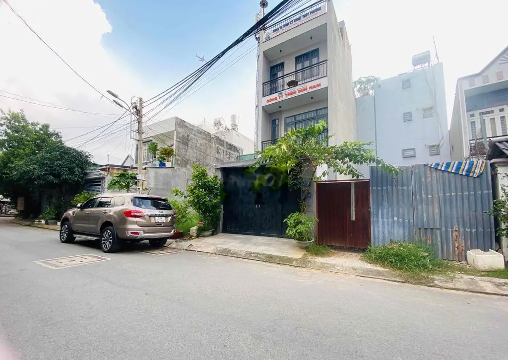 đất hẻm thông kinh doanh hoặc xây văn phòng. hẻm rộng 10m tam phú