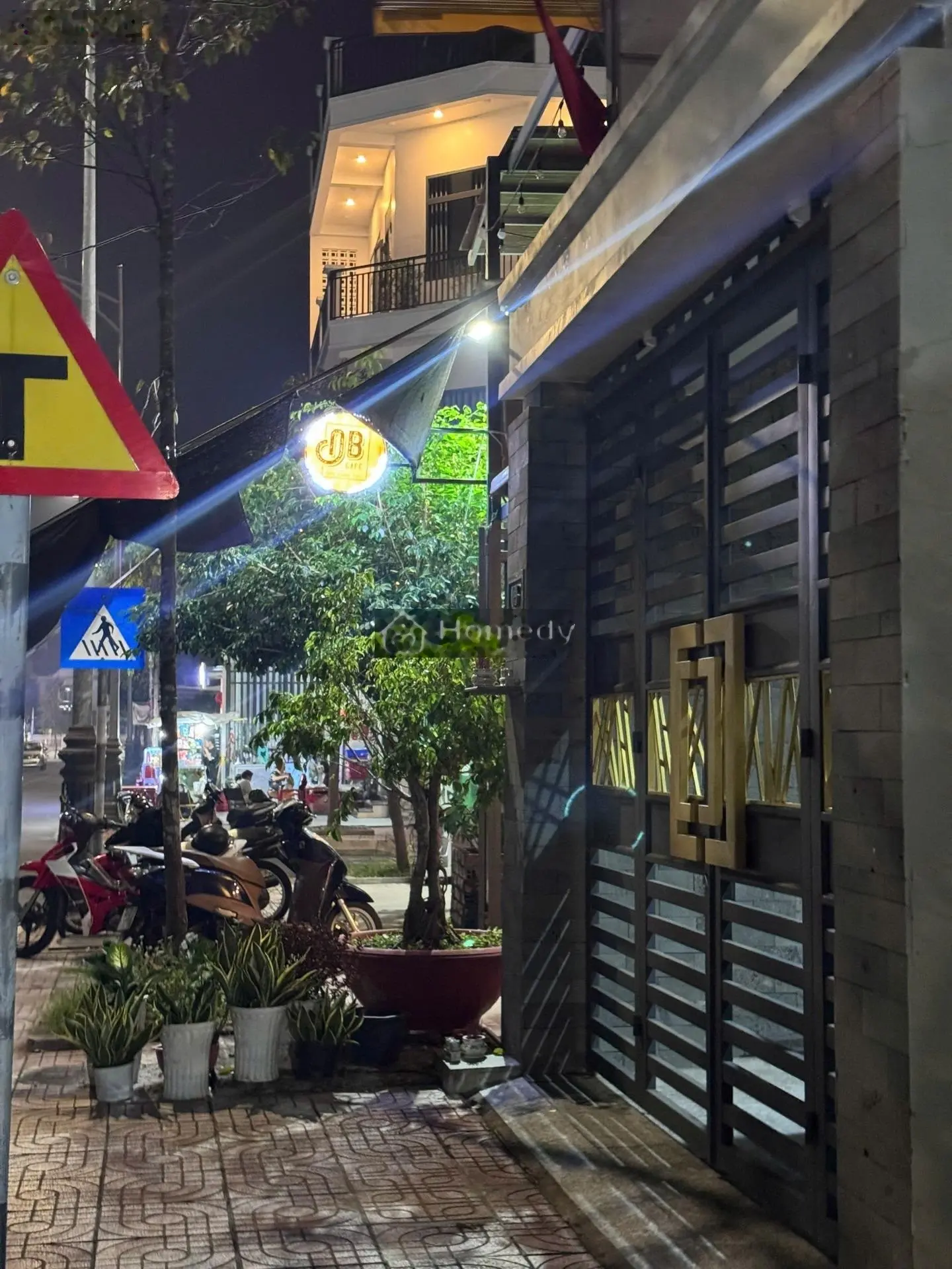 Chính chủ cho thuê nhà nguyên căn 3PN, 4WC, full nội thất - TP.Vĩnh Long